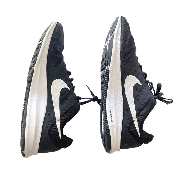NIKE Women’s Downshifter 7 Running Shoes Sneakers Black White Sz 11 - Picture 2 of 11